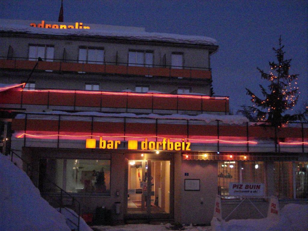 Adrenalin Backpackers Hostel Браунвалд Екстериор снимка