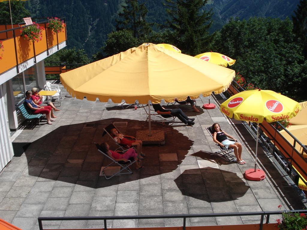 Adrenalin Backpackers Hostel Браунвалд Екстериор снимка