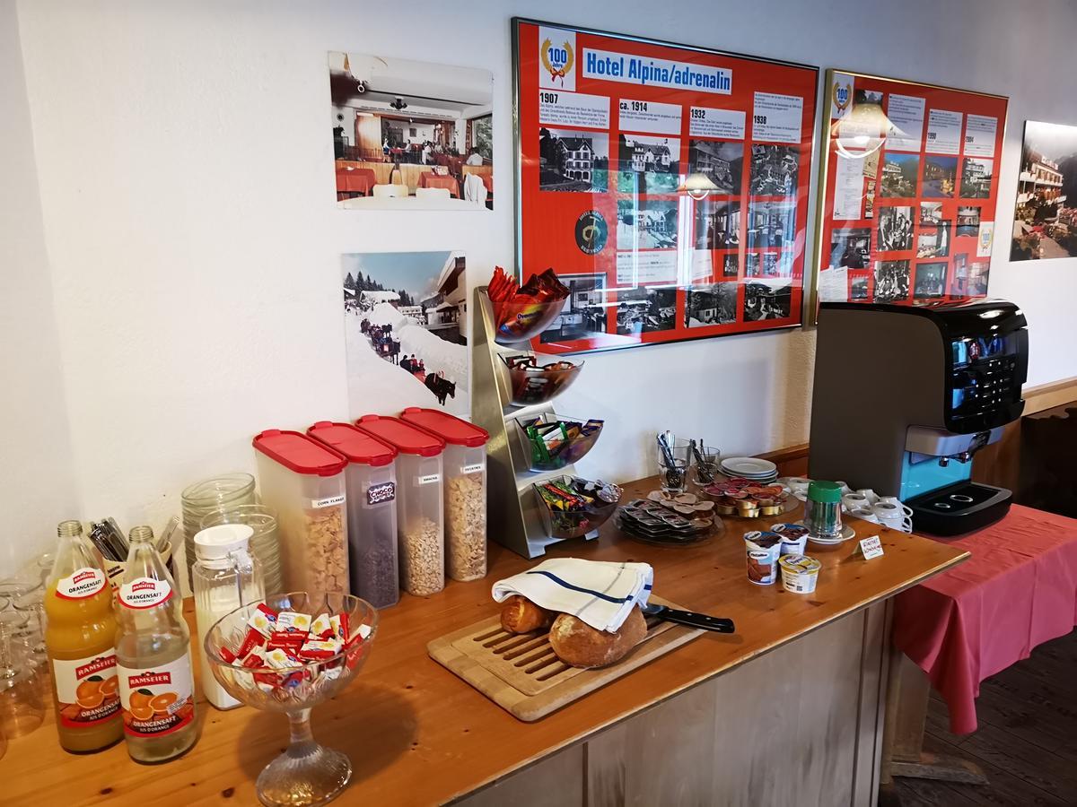 Adrenalin Backpackers Hostel Браунвалд Екстериор снимка